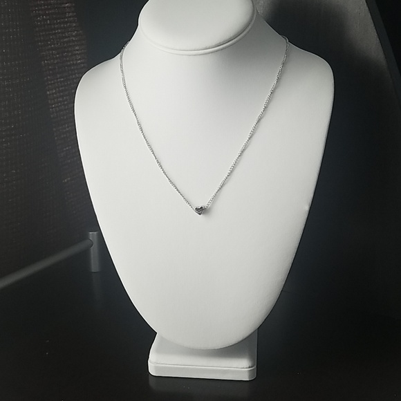 🌷3 for $15 🌷 Silver heart necklace - Picture 4 of 4